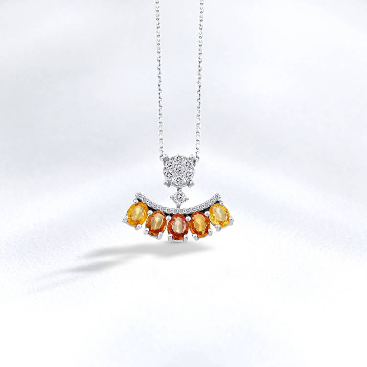 1.90 ct. Natural Saphir Diamant Halskette