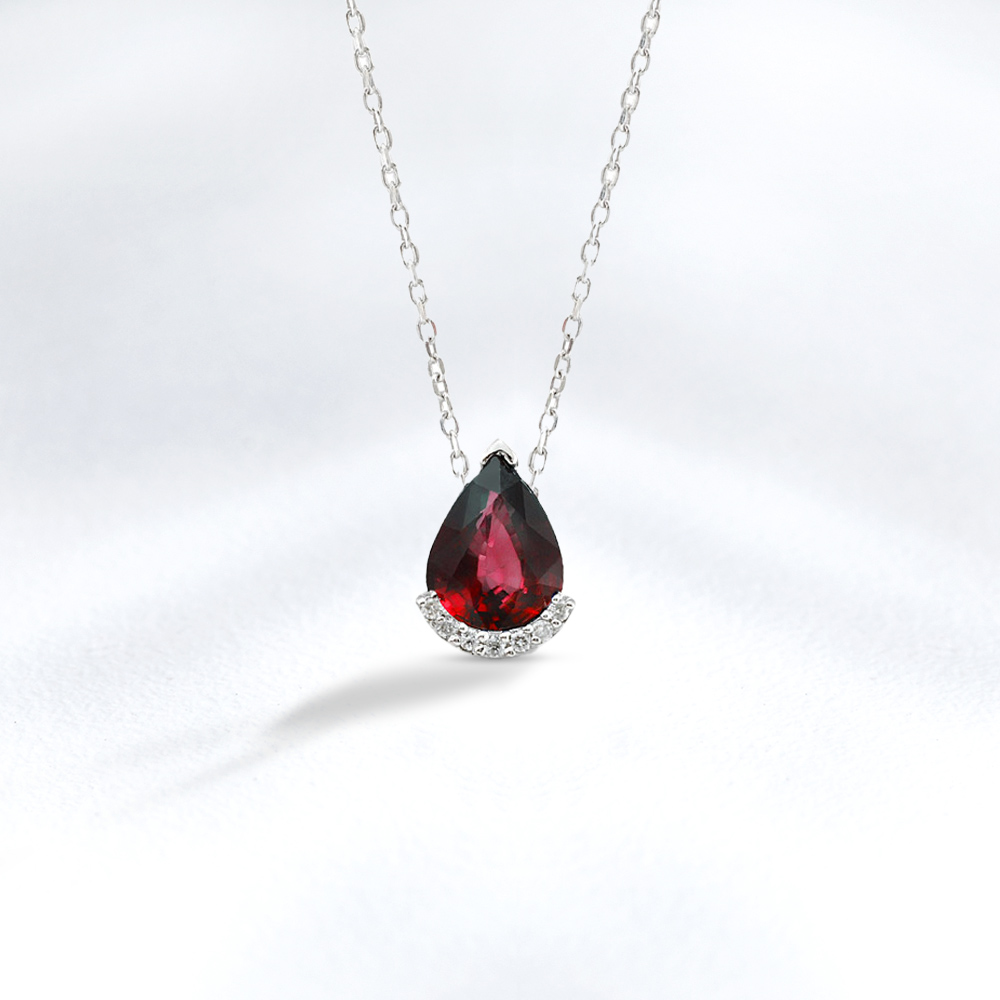 Rubin Diamant Halskette